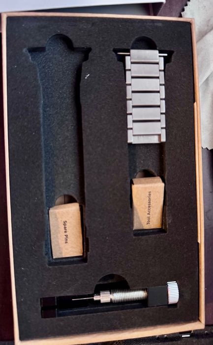 Титаниева каишка за Apple Watch NOMAD 44/45/49 mm