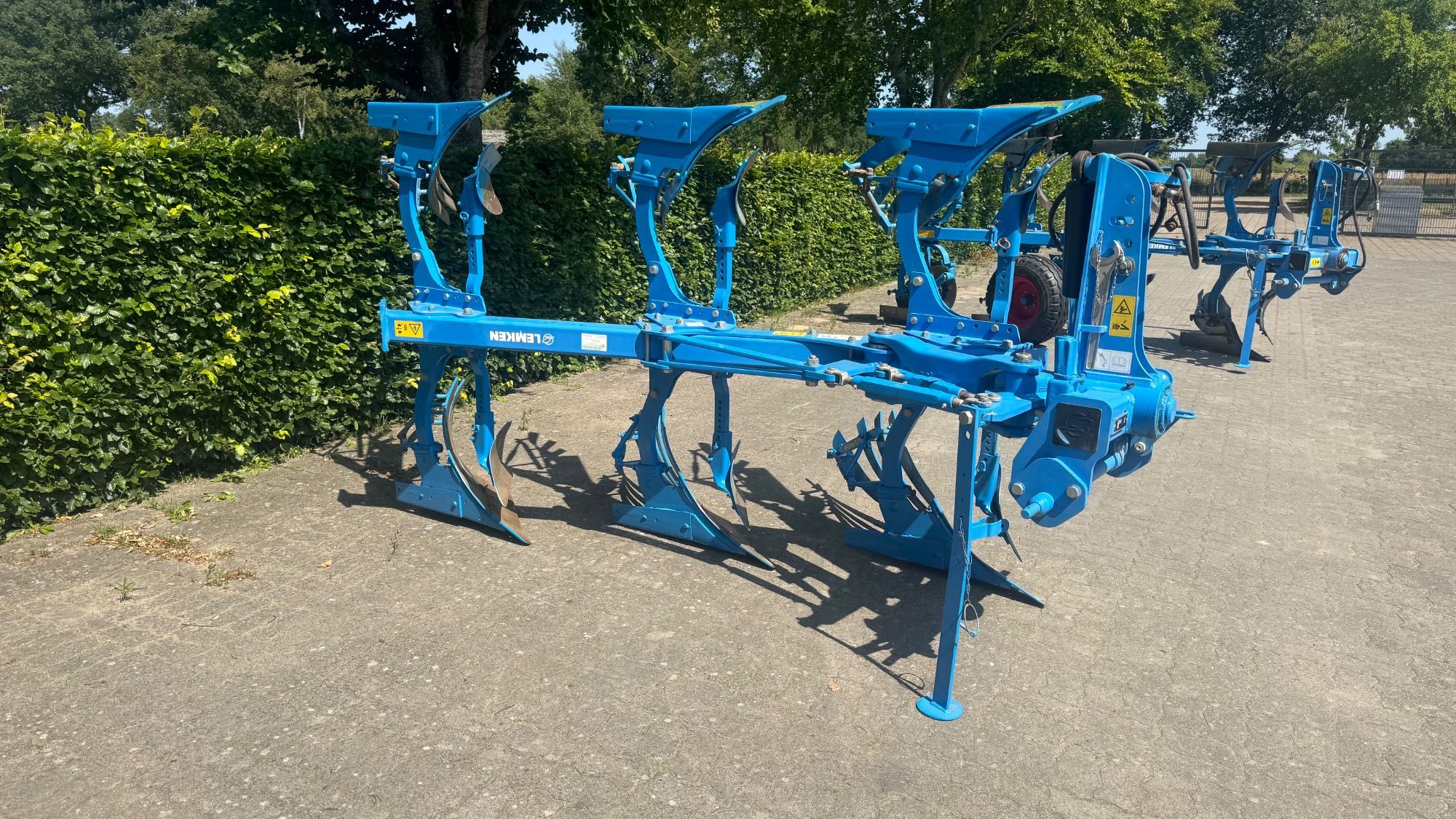 Lemken Europal 5, Belarus, Claas Arion, John Deere, tortadi