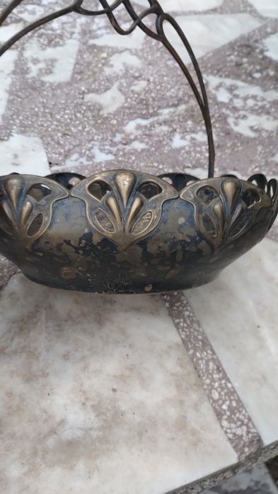 Посребрена бонбониера стил Арт Нуво