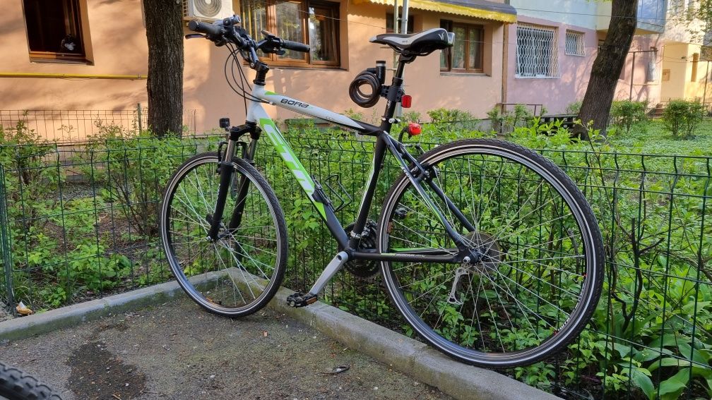 Vând Bicicleta CTM BORA 2.0