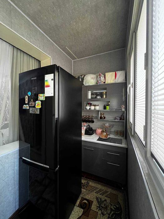 СРОЧНО !!! Продается квартира в Яшнабаде 1/2/4 (33 кв/м) Авиасозлар 3