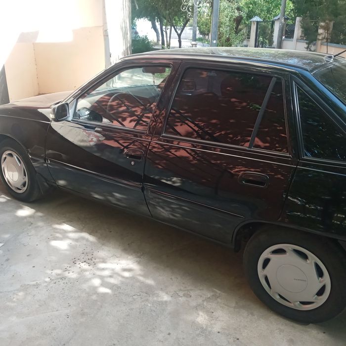 Nexia 1.6 rangi GBU Yili 2010 Dtpi bo'lmagan