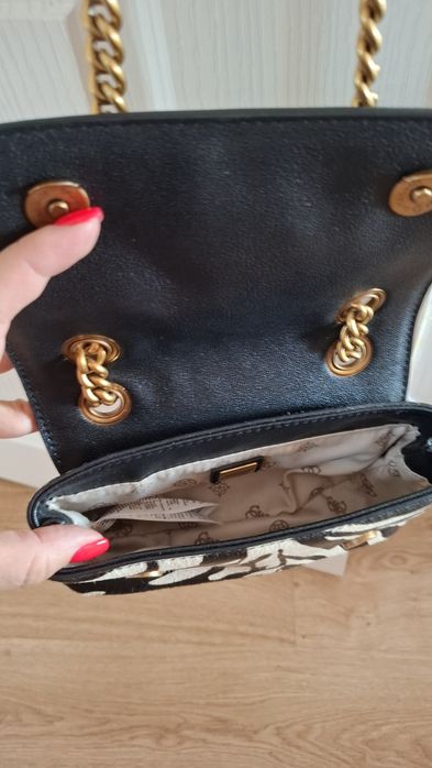 Страхотна дамска чанта