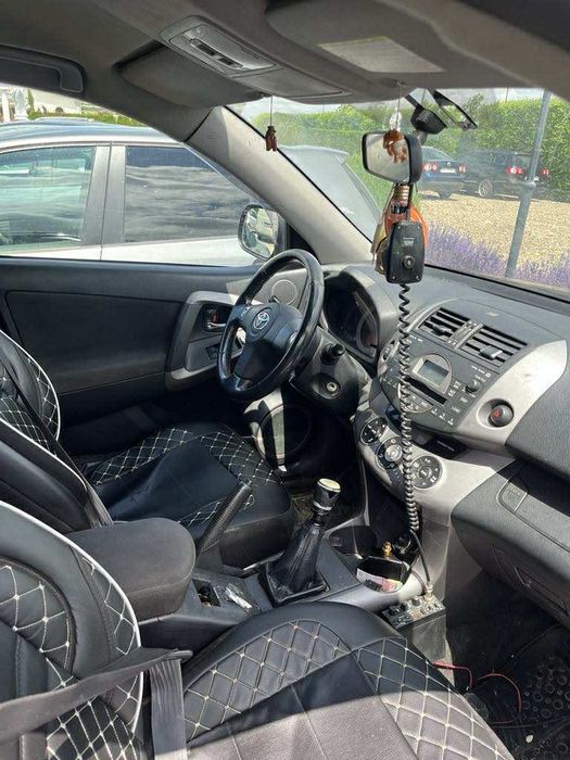 Vând Toyota rav 4 , 4x4