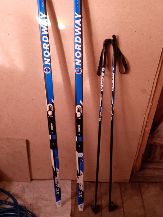 Продам лыжи хорошие