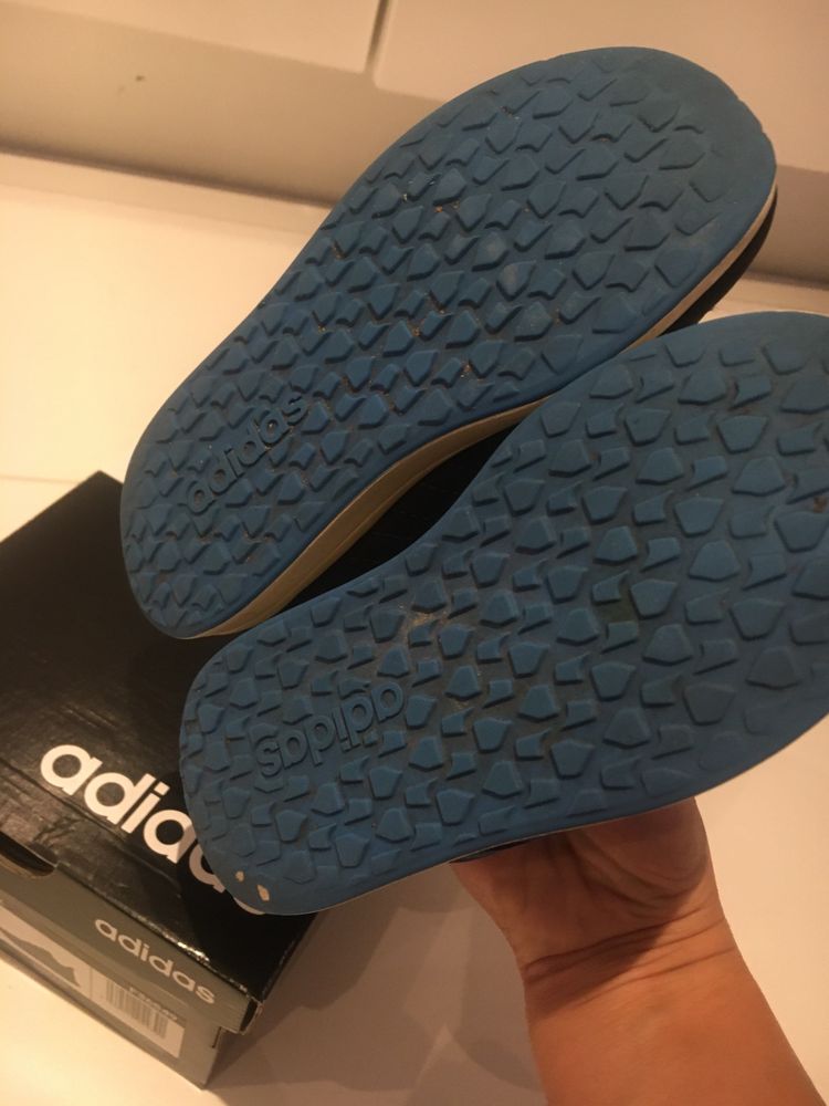 Маратонки Adidas