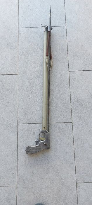 Рыбалка и охота, снасти и арбалет для охоты на рыб