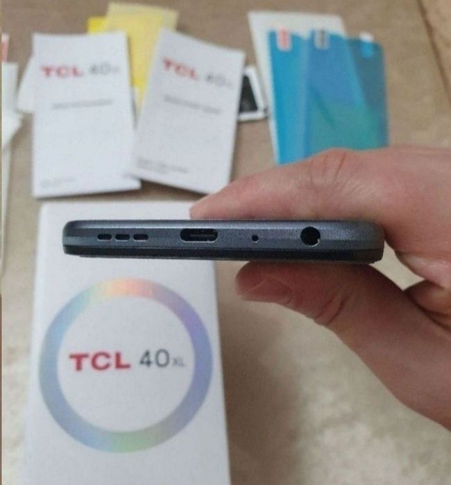 Srochna sotiladi TCL 40XL 6/256GB Orginal Xolati ideal yengide turibdi