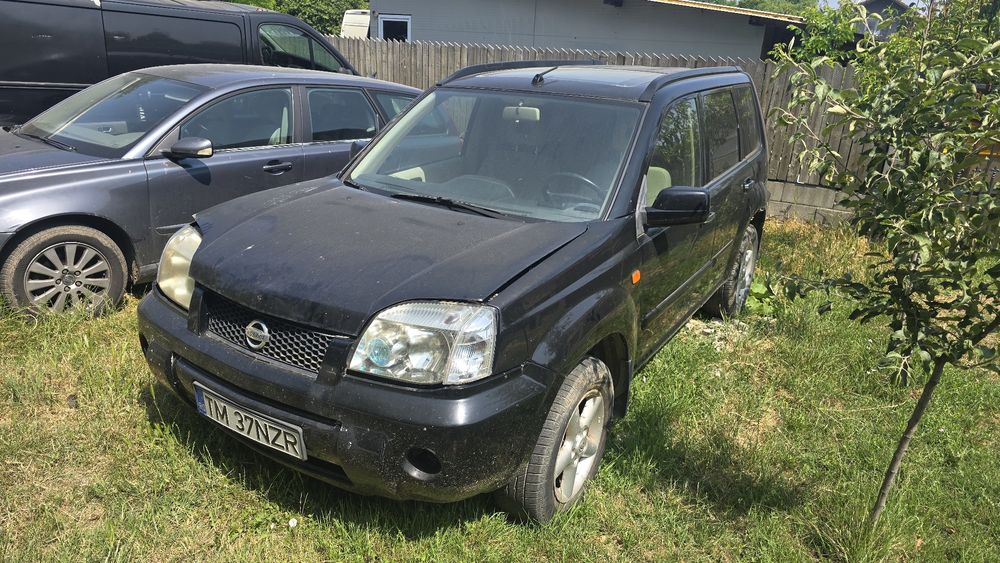 Dezmembrez Nissan X Trail 2.0 benzină
