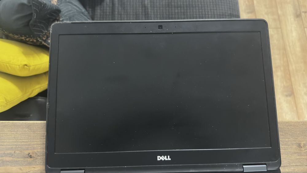 Laptop dell latitude e5550, placa de baza defecta