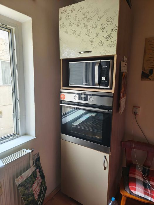 Dulap cu cuptor electric Hansa incorporabil