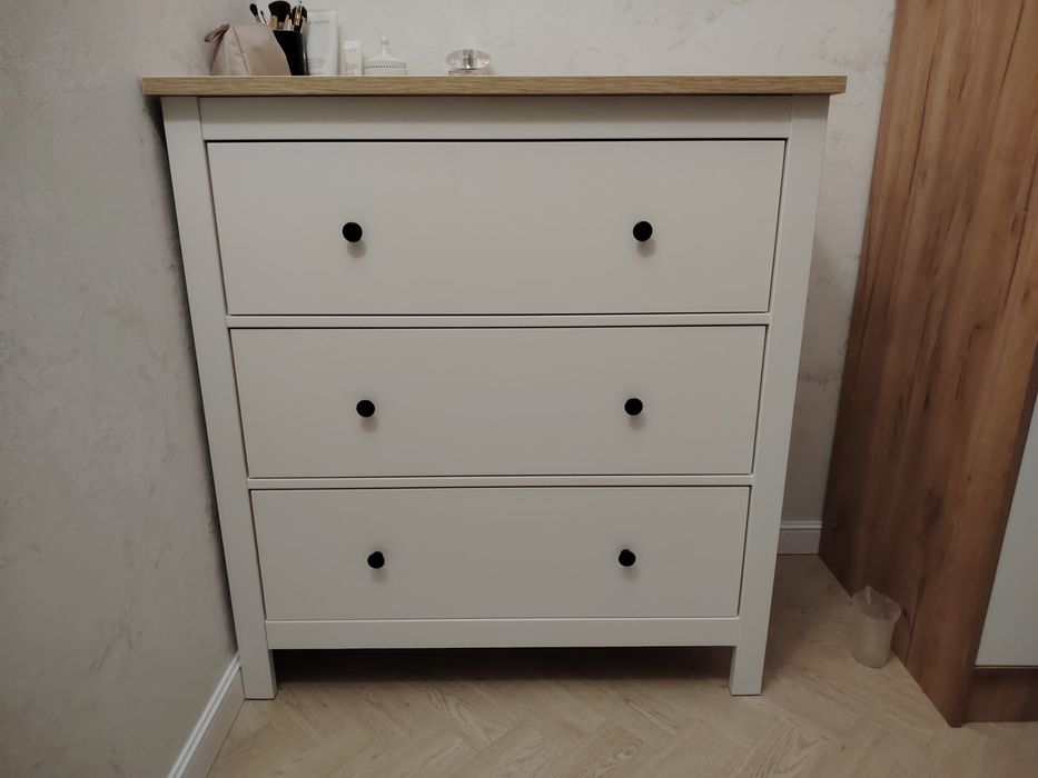 Комод белый нрвый