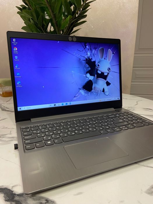 Lenovo 15” — AMD Athlon Silver / 8GB RAM / SSD