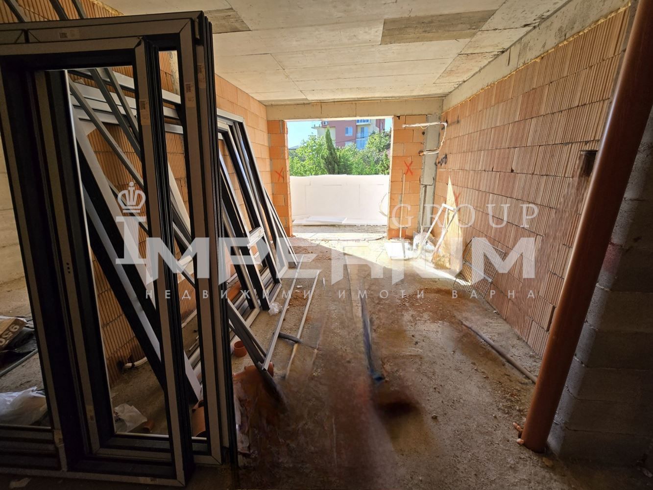 Продава: Двустаен апартамент в кв. Бриз * ЮГ * А14 * Възможност за па