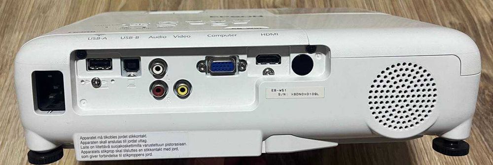 Проектор Epson EB-W51, Яркость (Световой поток): 4000 люмен, как новый