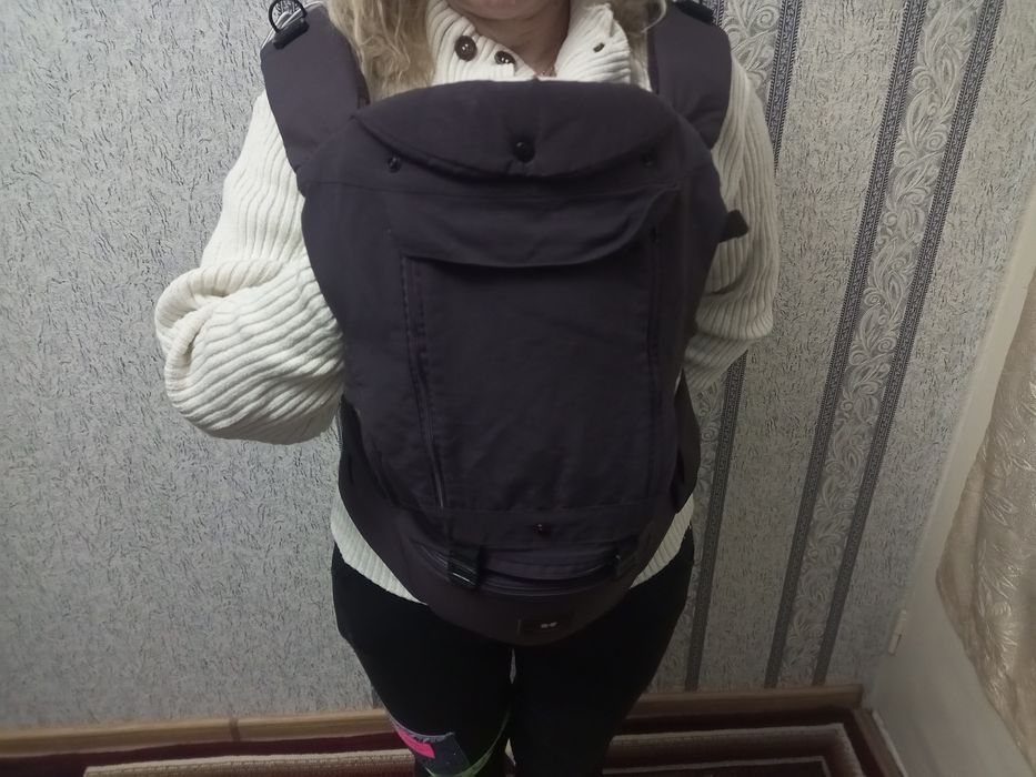 Продам кенгуру и ходунки ручные.