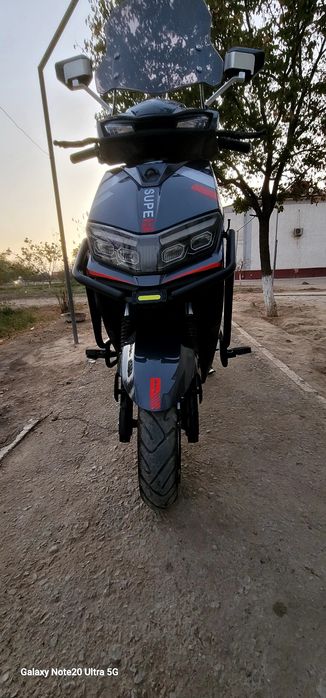 Skuter yangi Hali xech qancha yurmagan