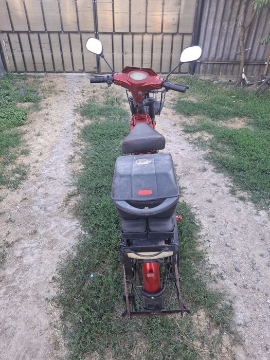 Scuter Electric  Z-Tech