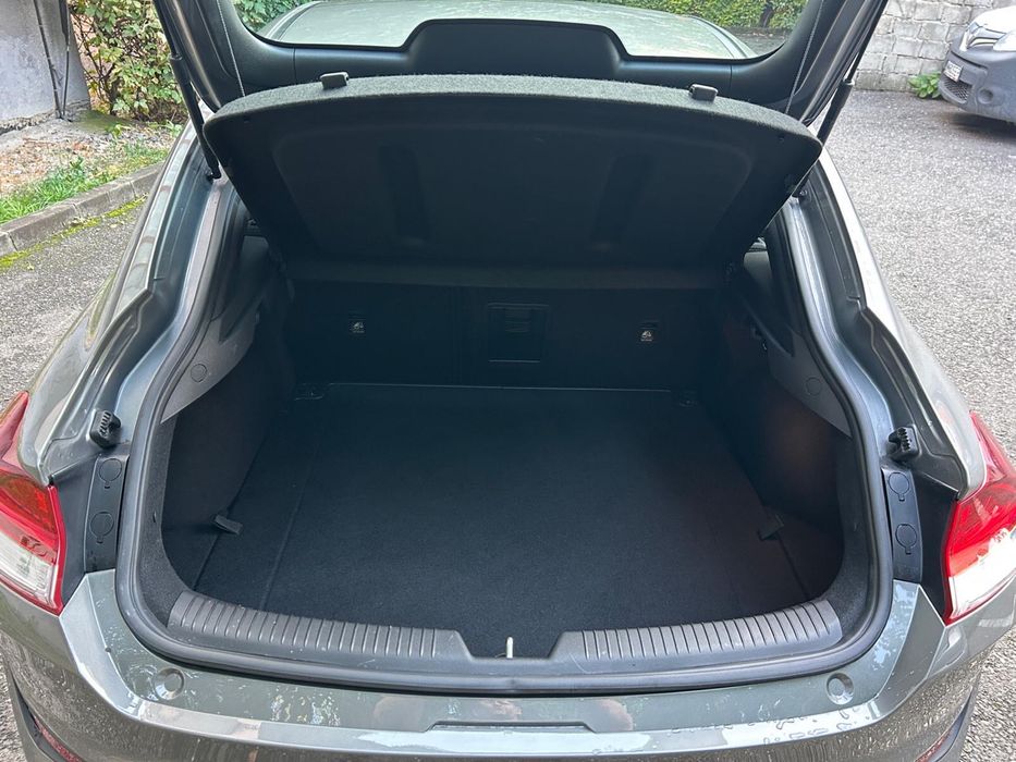 Vand Hyundai I30 fastback an 2020