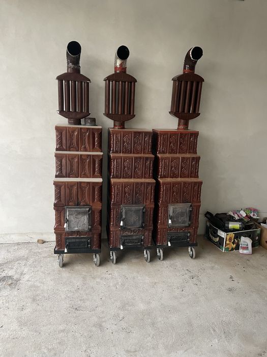 Sobe de teracota pe roți