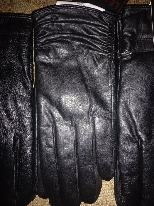 Дамски кожени ръкавици