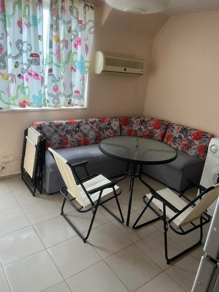 Дава се под наем Двустаен апартамент в Враца, Център - 69 кв.м за 244.8 € - Снимка #3