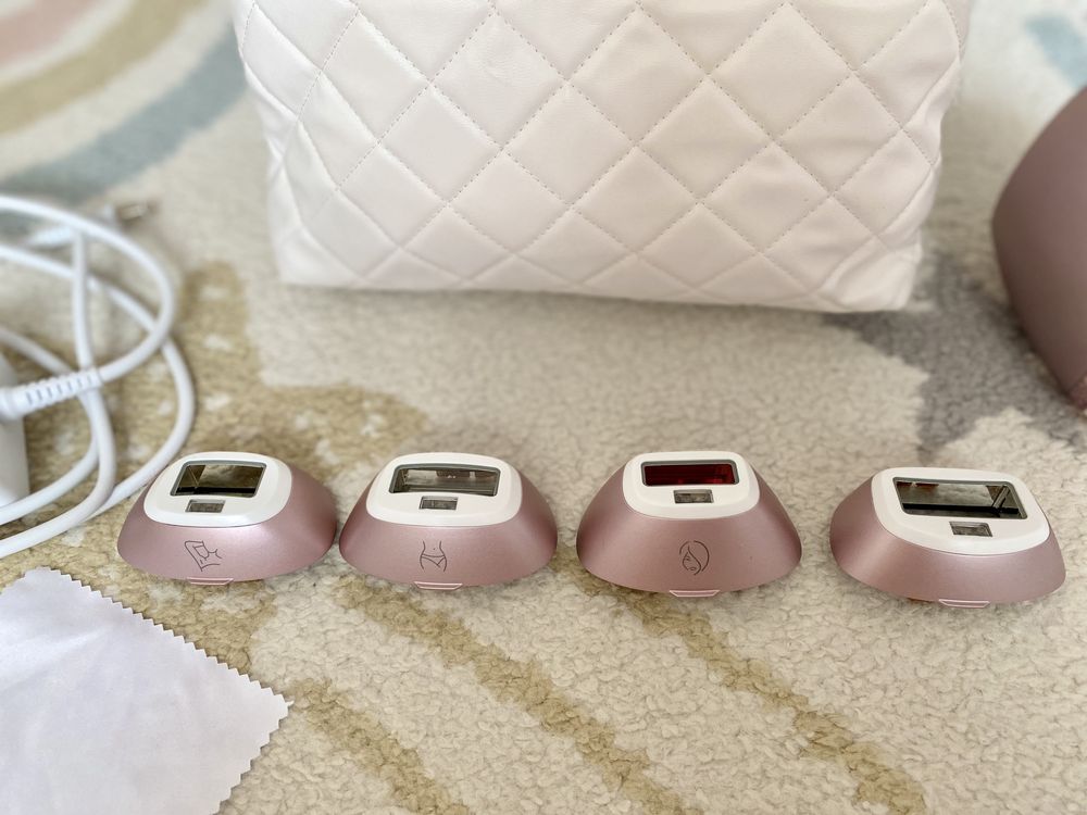 Фотоепилатор IPL Philips Lumea Seria 9000 BRI958/00