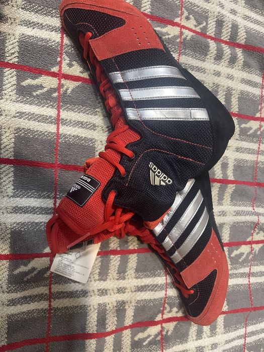 Адидас-борцовки 40 номер-нови