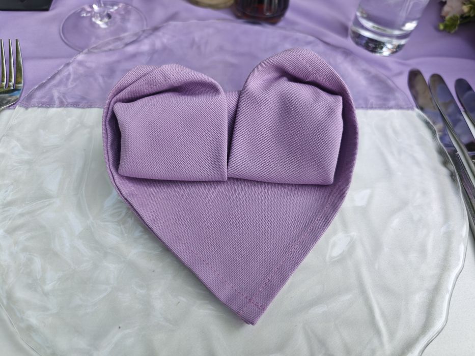 Салфетки от плат в бледо лилаво