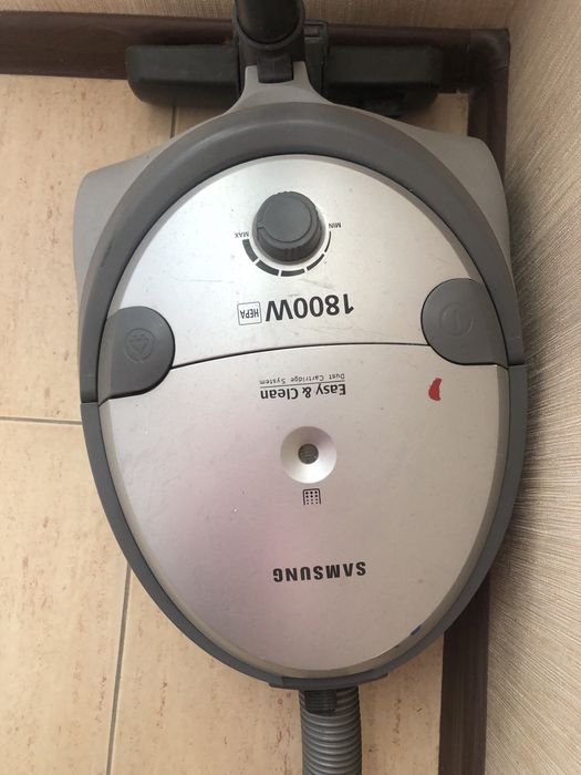 Продаю пылесос б/у