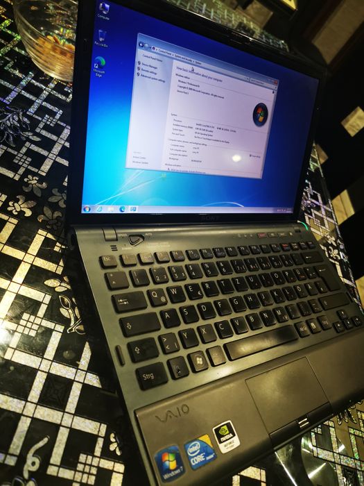 Sony vaio vpcz1  i7  ssd256 baterie buna