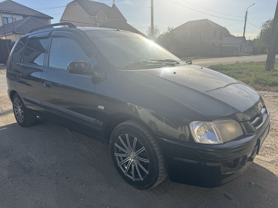 продам машину mitsubishi space star