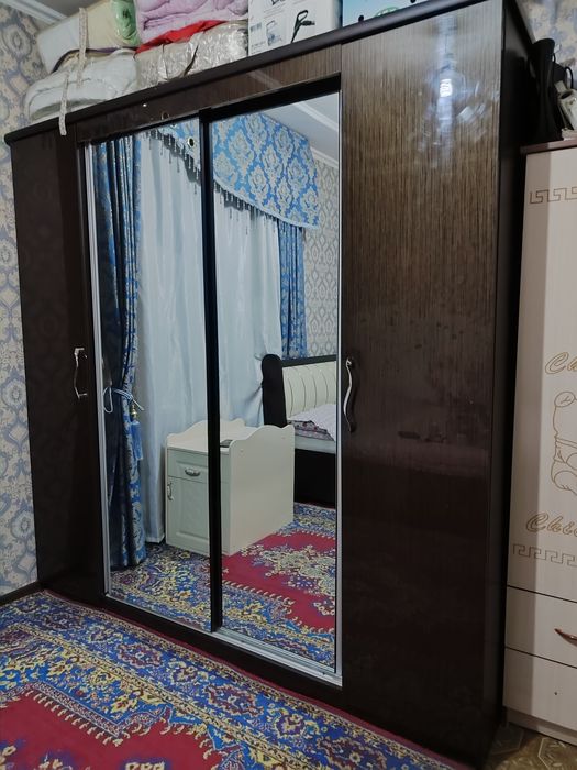 Spalni mebel kamplekt sotiladi