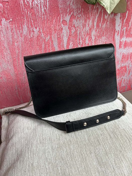 Оригинална чанта Furla среден размер
