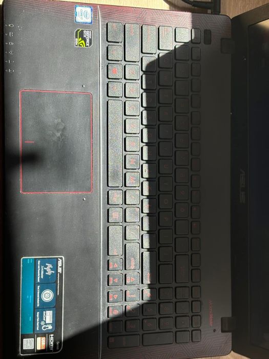 Se vinde Laptop ASUS