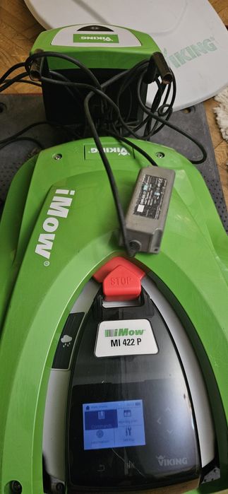 Robot tuns gazon IMow