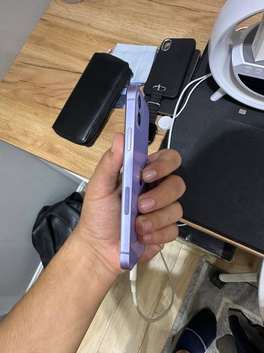 Iphone 12 , 64gb