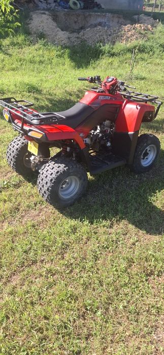 Vând atv de 300cc automat cu acte