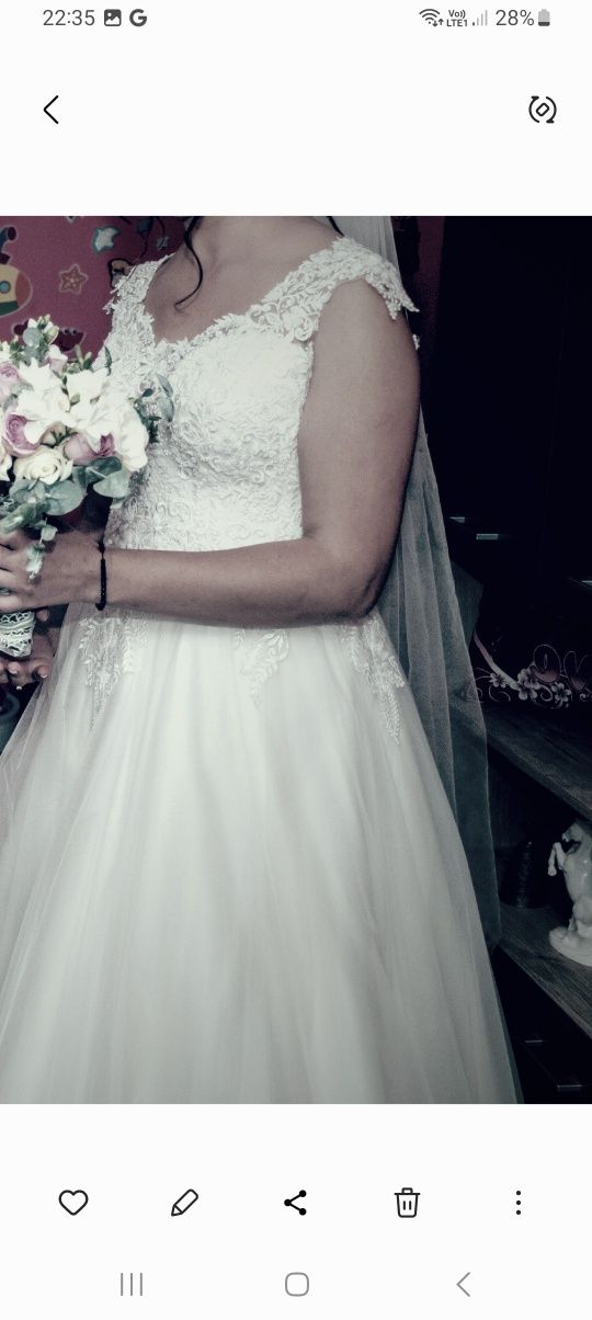 Vand rochie mireasa 38