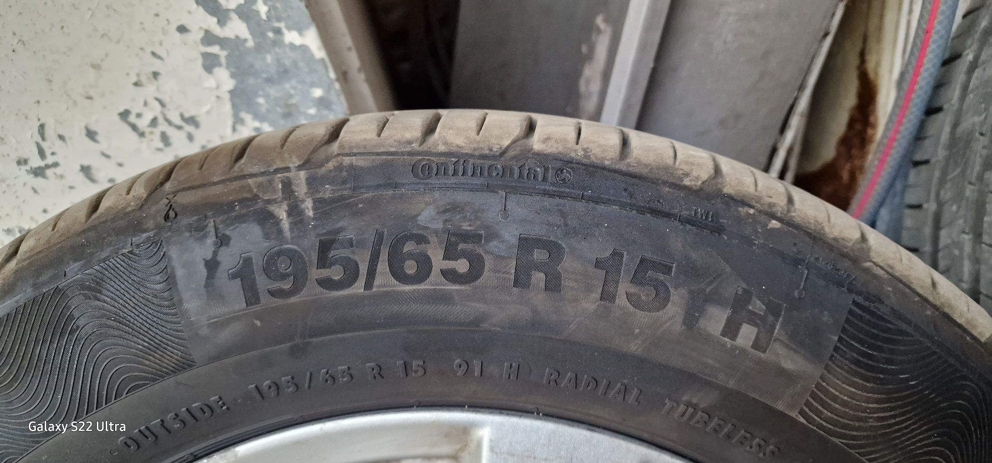 Продавам джанти 5x112 R15 ронал с летни гуми 195/60/15