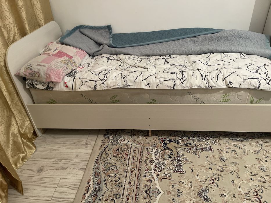 Продам односпалую кровать
