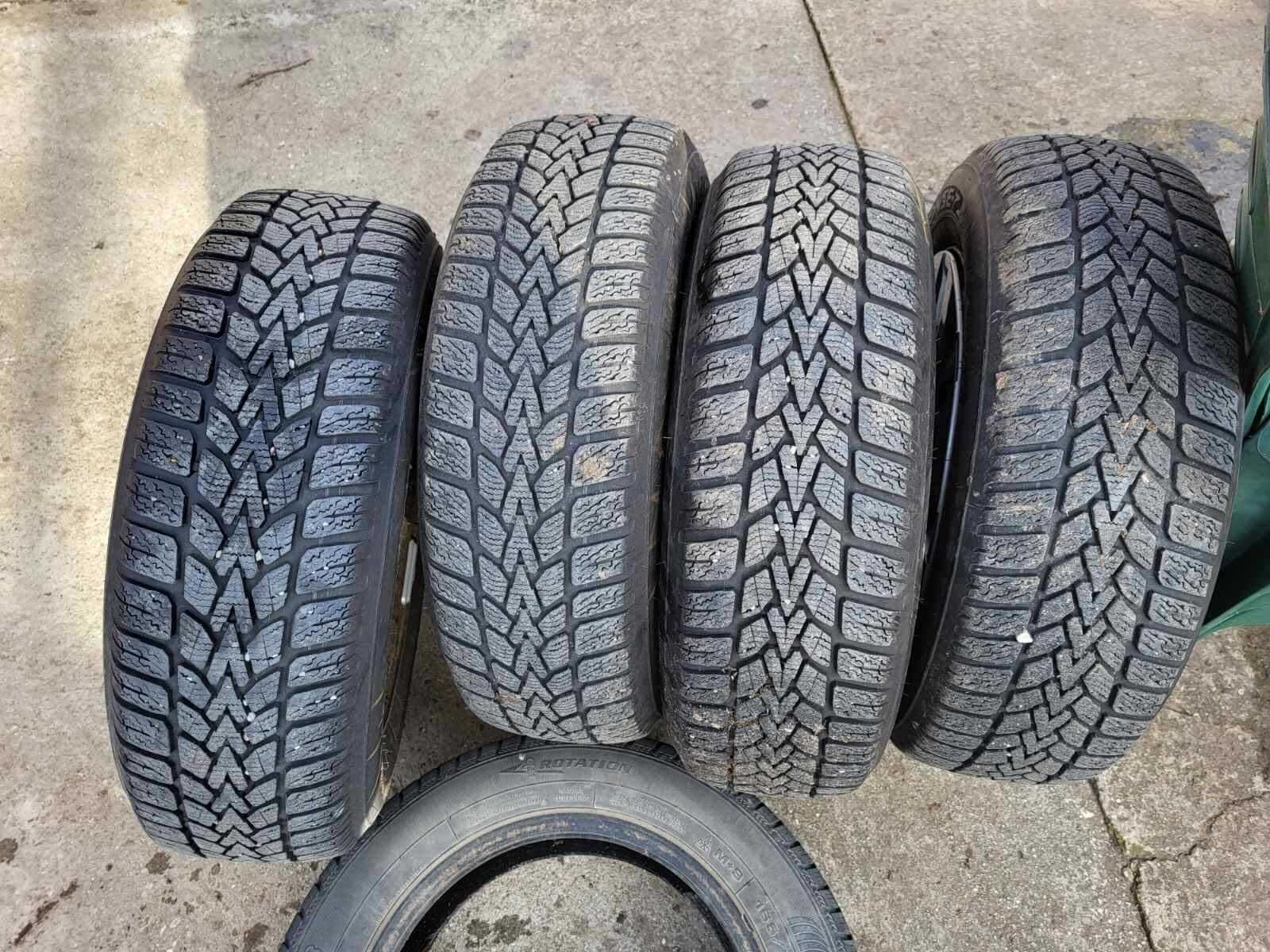 Зимни гуми на железни джанти с тасове и гайки Toyota