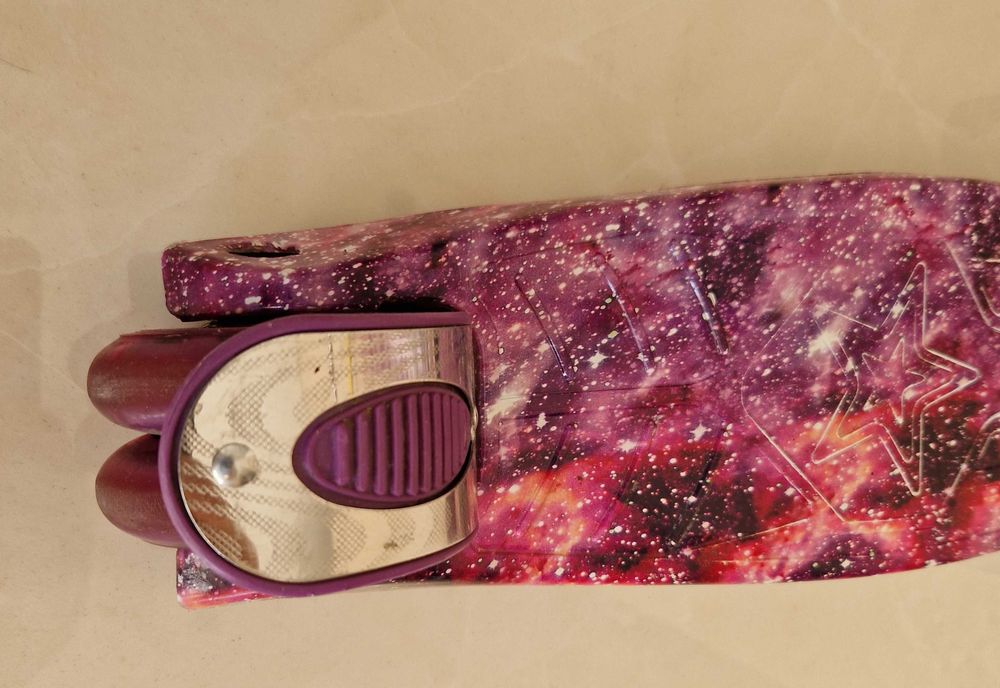 Детски скутер Chipolino Croxer Evo, светещи колела