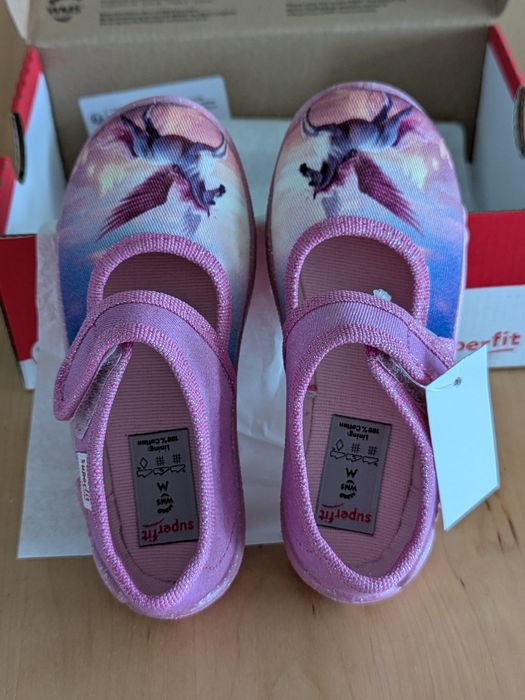 Нови Пантофи superfit 23