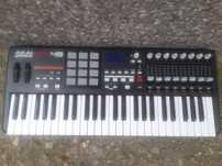 Akai MPK49 controller midi