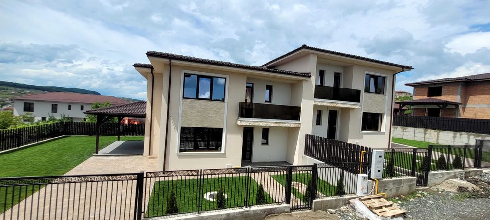 Vand casa intrare Chinteni