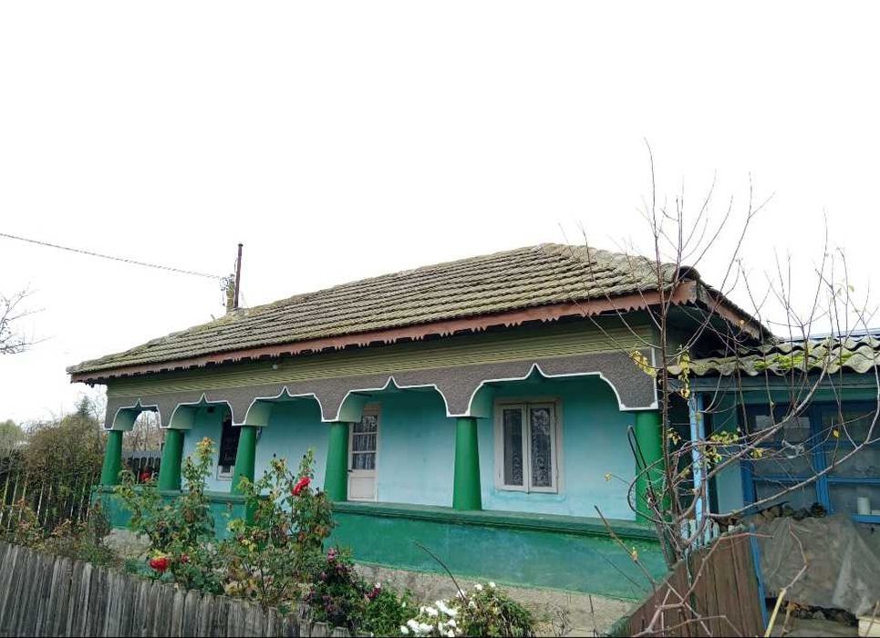 Casa traditionala si teren generos Făcăeni, Ialomița