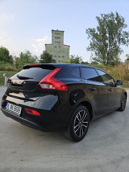 Volvo V40 2.0D 120cp