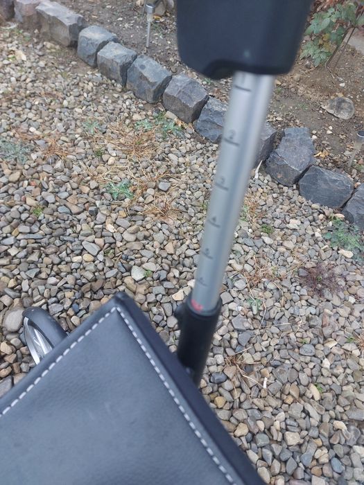 Cadru de mers pliabil