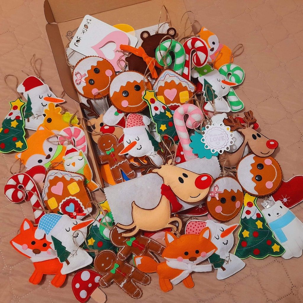 Коледни играчки от филц